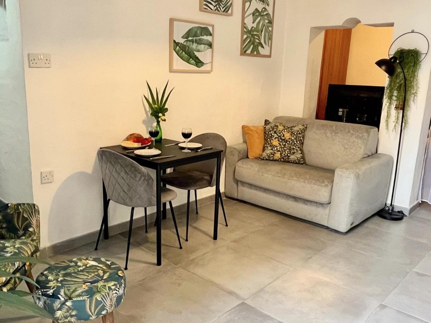 Cozy Flat. Swim Beach 2 Minutes Walk. The Old Valletta Mcri1-1 Esterno foto